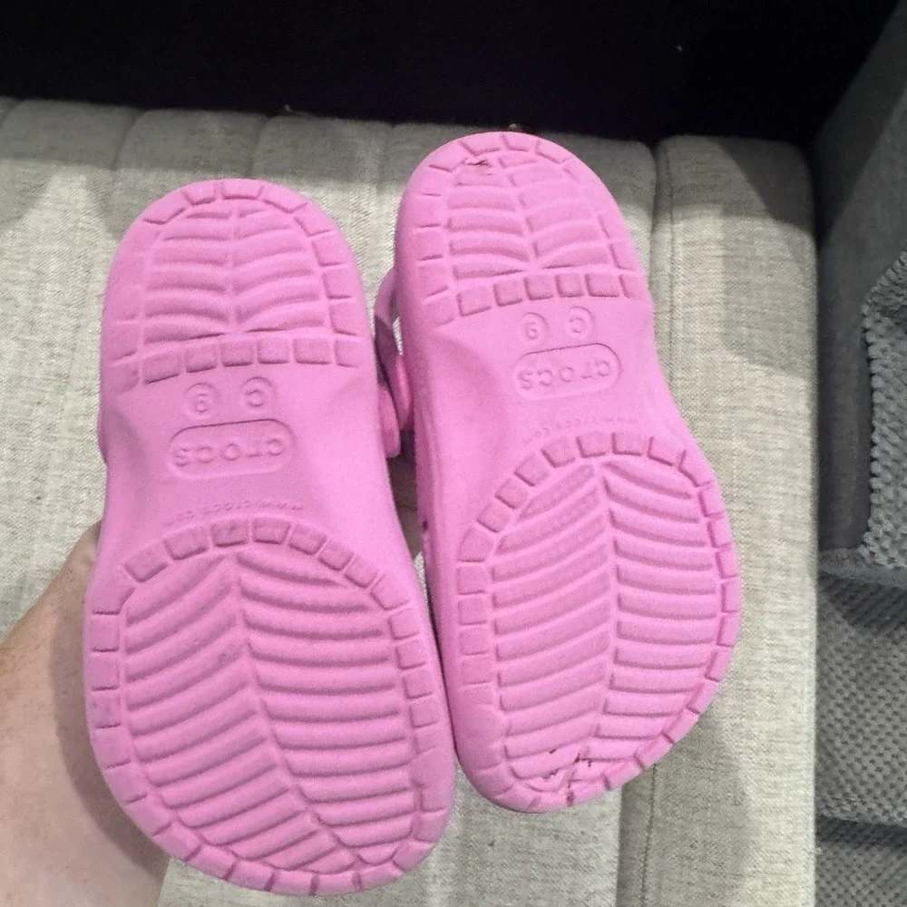 Crocs Size C 9 Classic Slip On Watershoes Kids Child Pink